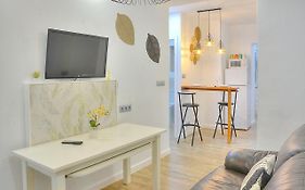 Family Apartment In Triana